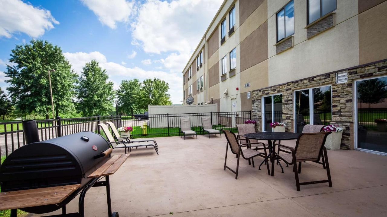 Best Western Plus Lee'S Summit Hotel & Suites Exterior foto